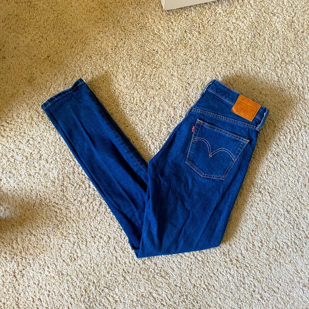 Levi’s Jeans - Medium Wash